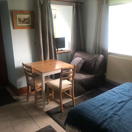 Riverside Apartment Брекон Экстерьер фото